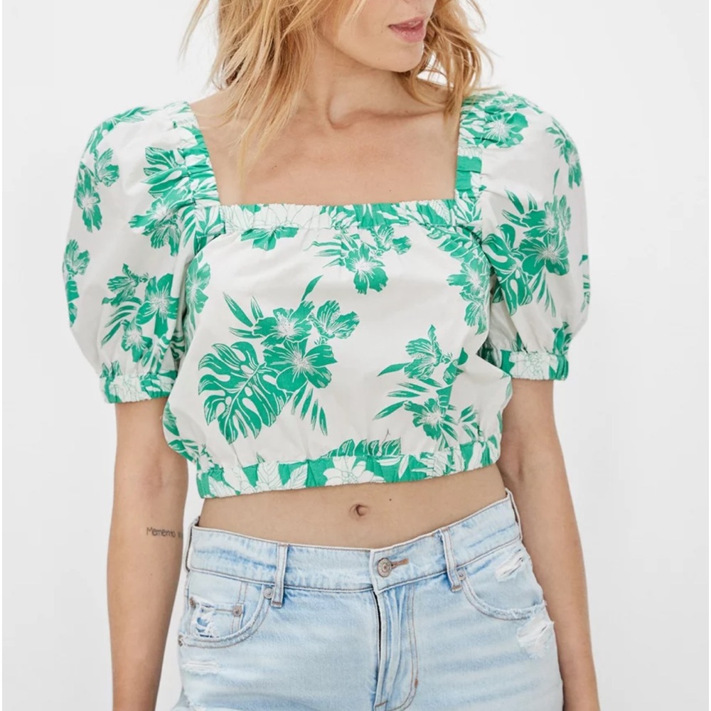 AE Puff-Sleeve Bubble Top